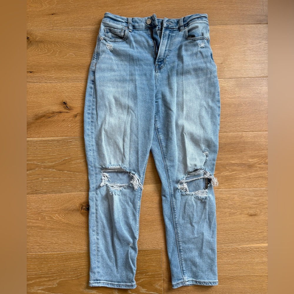 American Eagle Outfitters Curvy Blue Mom Jeans